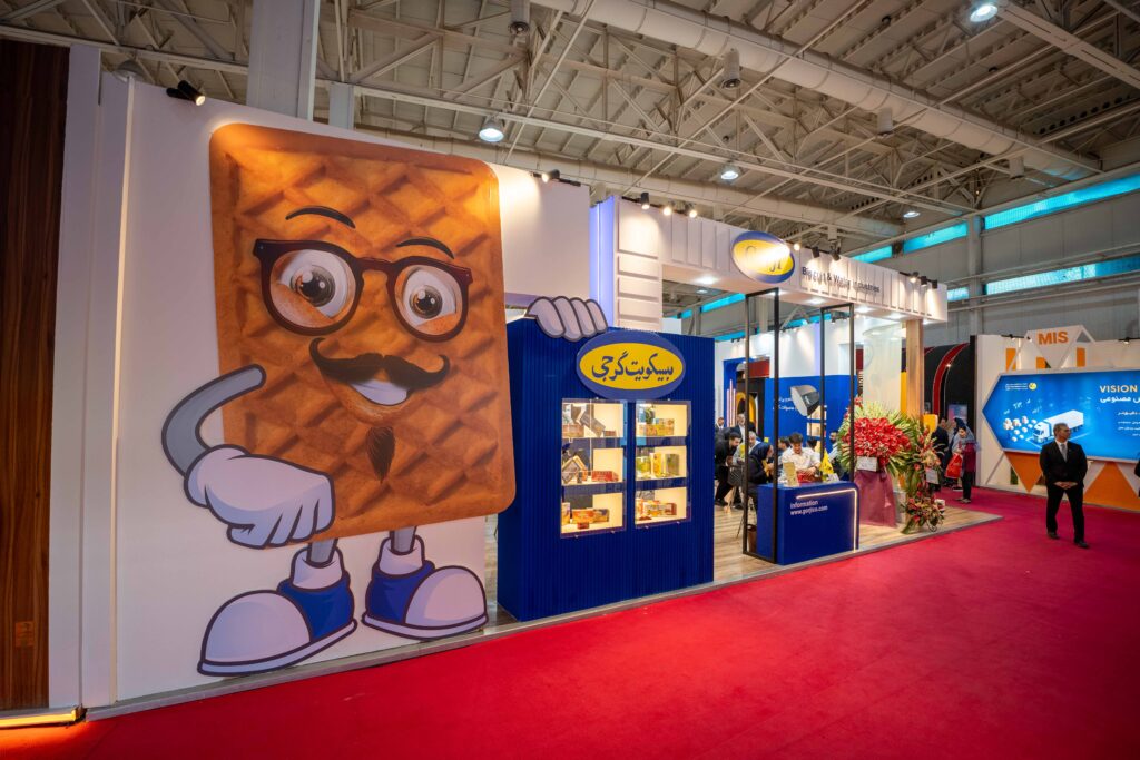 نمای ورودی غرفه شرکت بیسکویت گرجی در بیست و چهارمین نمایشگاه بین المللی شیرینی و شکلات ایران